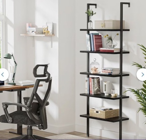 Black Metal 5-Shelf Ladder Bookcase - Lot 535