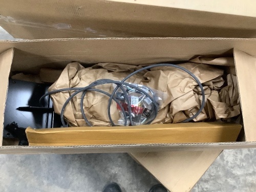 Kalamar Ottawa Wiper Arm w/ Reservoir - Lot 3505