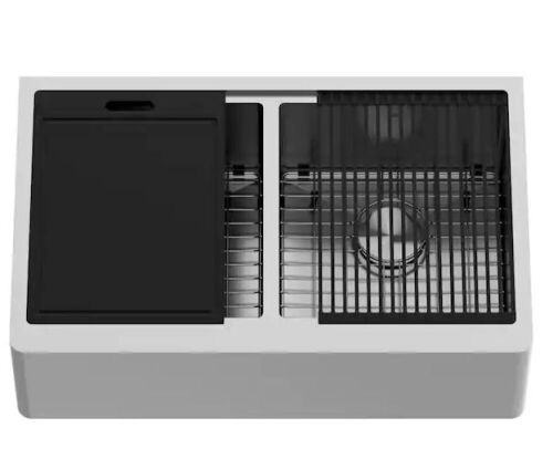 VIGO Handmade 33-in Stainless Steel Double-Bowl Flat Apron Front Farmhouse Kitchen Sink Workstation with Accessories - Lot 122