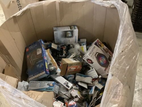 Pallet of Return Automotive Related Electronics - Lot 240