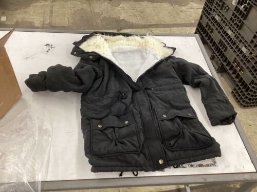 Weichen Coat, Small  - Lot 695