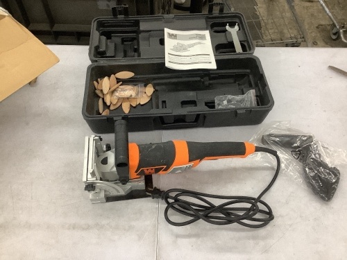 WEN JN8504 8.5-Amp Plate and Biscuit Joiner with Case and Biscuits - Lot 577
