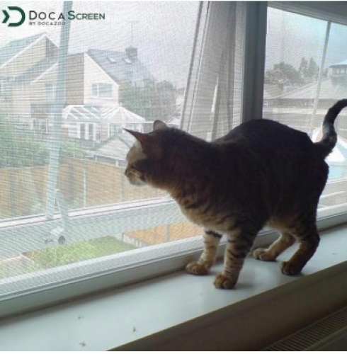 DOCAZOO Doca Pet Window Screen Replacement 84"x100' - Lot 200