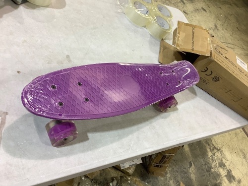 Cruiser Skateboard led  - Lot 377
