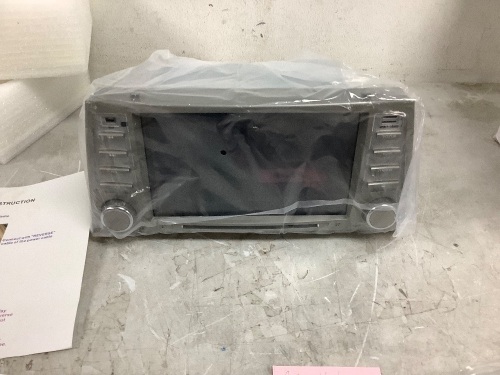 Camry Car Stereo  - Lot 4013