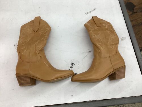 Women's Western Boots, Size 37 - Lot 407