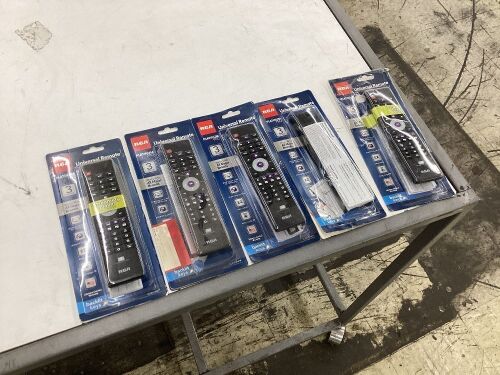 Lot of (5) RCA Platinum Pro Universal Remote  - Lot 423