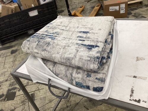 MontVoo Area Rug, Approx 8' x 10'  - Lot 291