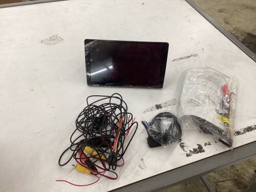 9" Touchscreen Single Din Car Stereo - Lot 520