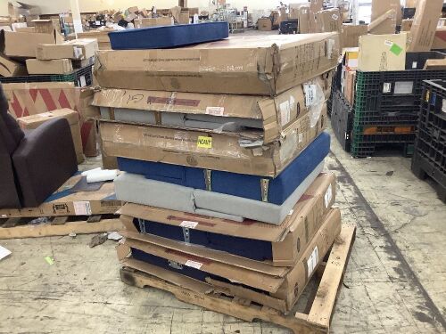 Pallet of Salvage Futon Parts - Lot 332