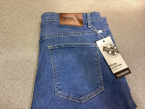 Lot of 2 pair of Boton bell bottom jeans, 1 size 36 and 1 size 38w - Lot 127