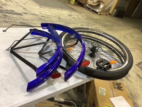 Lot of 2 bicycle tires, rims and fenders - Lot 296