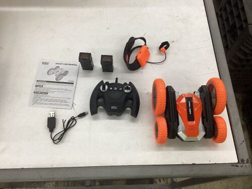 Air Gesture RC Stunt Car  - Lot 394