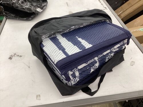 DEORAB 6'x9' Outdoor Rug  - Lot 588