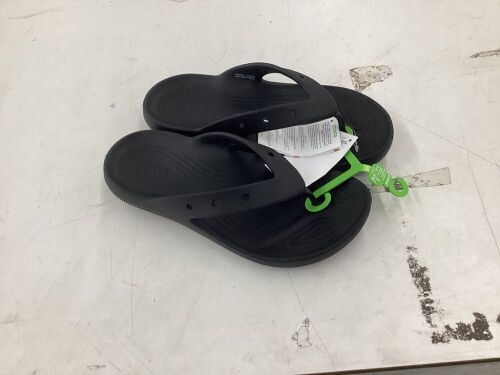 Crocs Classic V2 Flip Flops, Size 8 - Lot 488