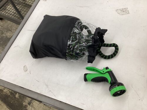 100' Expandable Garden Hose with Spray Nozzle  - Lot 759