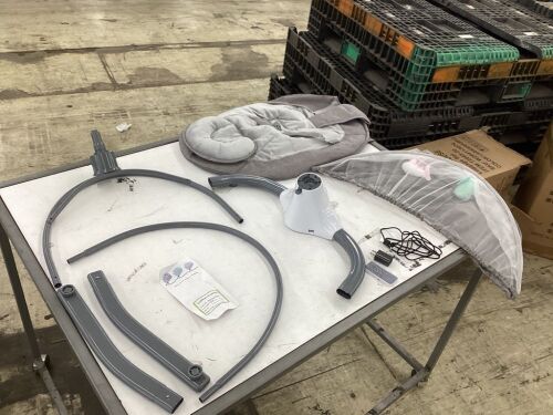 Electric Baby Bouncer Chair with Remote Control and Mosquito Net  - Lot 769