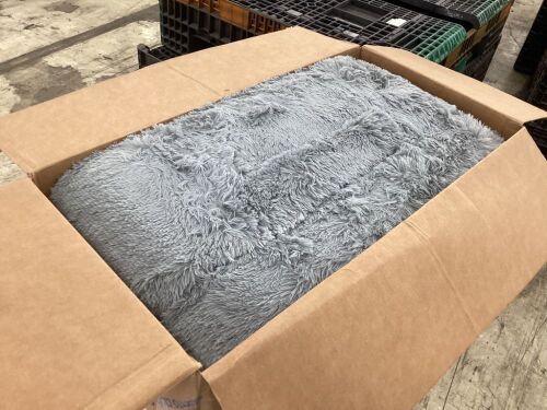 Nefoso Shag Light Gray Area Rug, 8' x 10' - Lot 614