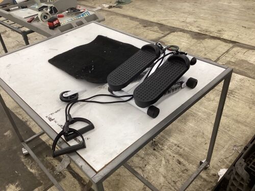Mini Stair Stepper Machine  - Lot 712
