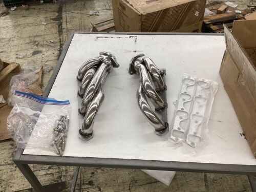 Exhaust Shorty Headers - Lot 572
