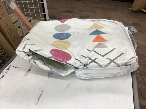 Large Area Rug - Lot 531