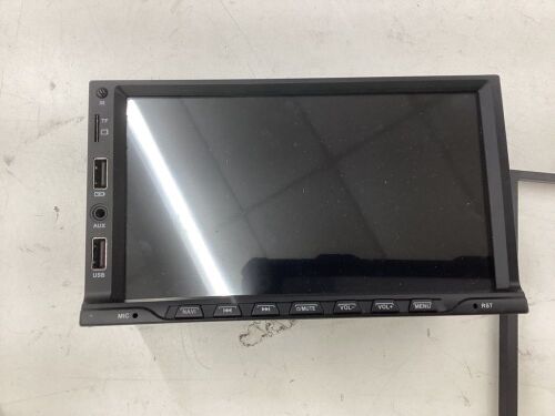 7" HD Touchscreen Car Stereo  - Lot 632