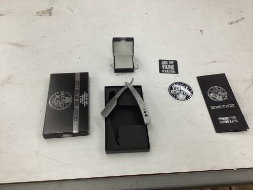 Straight Edge Barber Razor - Lot 503
