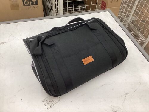Expandable Pet Carrier Bag - Lot 462