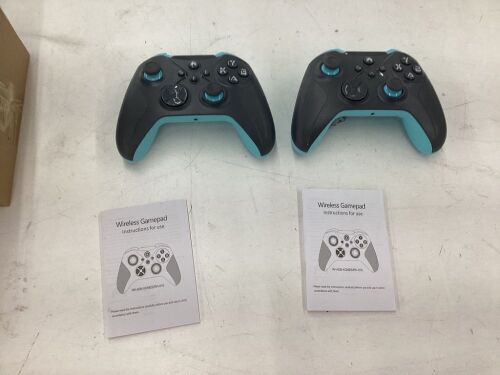 Lot of (2) Wireless Controller for Xbox - Lot 284