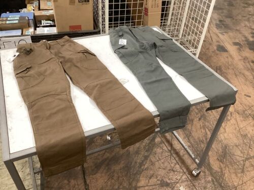 Lot of (2) Pairs of Pants, 30 x 30  - Lot 295