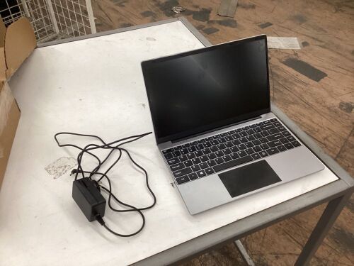 Jumper Laptop - Lot 112