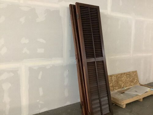 Lot of (7) Louvered Doors  - Lot 71