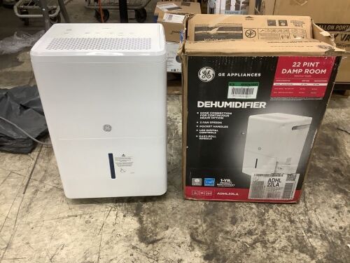 GE 22 pt. Dehumidifier with Smart Dry for Bedroom, Basement or Damp Rooms up to 1500 sq. ft. in White, ENERGY STAR  - Lot 183
