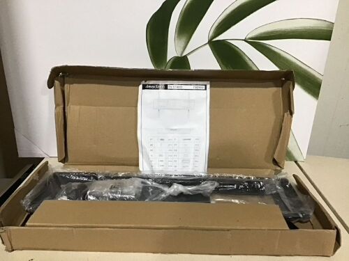 LEADZM TSD800 TV Stand with Mount Bracket for Flat 32-55 Inch TV - Lot 1069