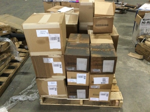 Pallet of Toyota Car Parts - Lot 430