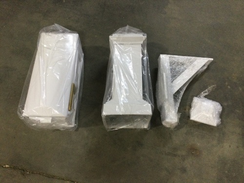 QualArc Westhaven Cast Aluminum Post Mount System with Lewiston Mailbox, Square Base and Pyramid Finial - Missing Post  - Lot 432