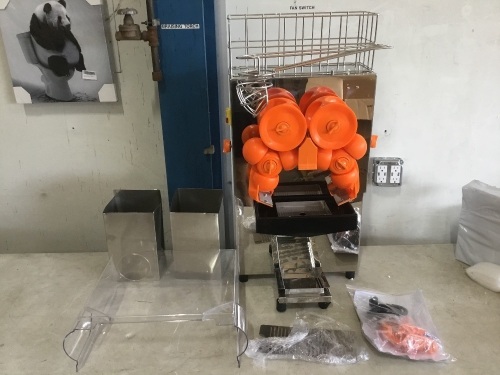 Automatic Orange Juicer Machine - Lot 67