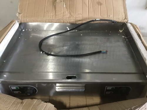 VEVOR 3000w 30" Commercial Electric Countertop Griddle Flat Top Grill   - Lot 332