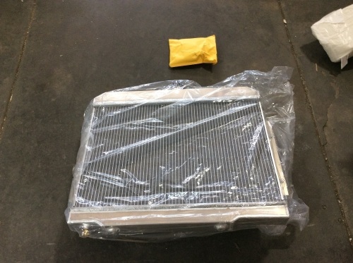 Radiator, Unkonwn Fitment - Lot 928
