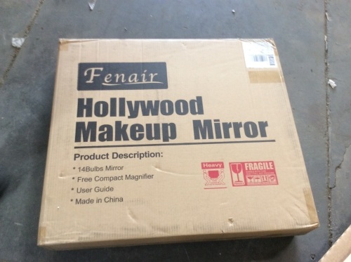Fenair Hollywood Makeup Mirror with 14 Lights  - Lot 623