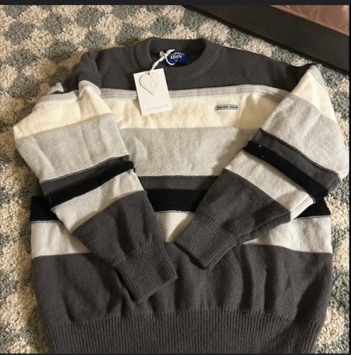 Aelfric eden sweater size M brand new with tags - Lot 148
