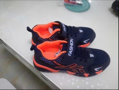 Childrens sneakers size 2.5 - Lot 440