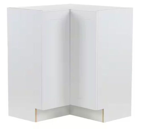 Hampton Bay Cambridge White Shaker Assembled Lazy Susan Corner Base Cabinet w/ 2 Soft Close Doors  - Lot 153