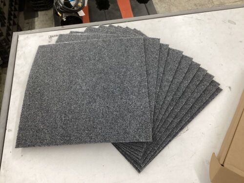 Sky Grey Carpet Tiles, 18" x 18", 10 Pack  - Lot 422