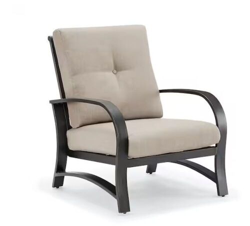 Aluminum Outdoor Lounge Chair with Sunbrella Beige Cushions - Lot 80