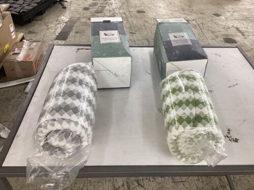 Lot of (2) Bath Towel Set  - Lot 309