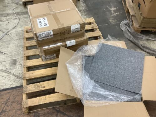 Lot of (5) Peel & Stick Square Carpet Tiles 20" x 20", Light Grey, 20 Pack  - Lot 89