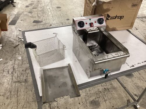 Stainless Steel Single Tank Deep Fryer - For Parts or Repair  - Lot 754