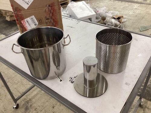 Strainer Pot & Press for Fruit Crusher Press  - Lot 651