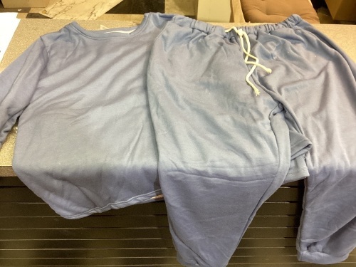 Size 3x fleece lined sweat suit - Lot 266